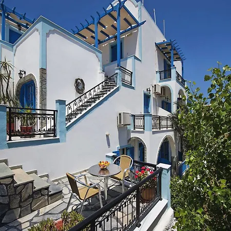 Soula Hotell Fira (Santorini)