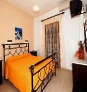 Soula Hotell Fira (Santorini)